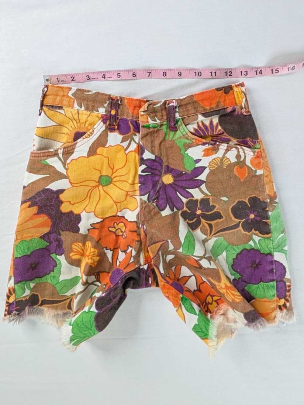 VTG Brown Yellow Floral 70s Raw Hem Cutoffs Jean Shorts - Picture 3 of 7